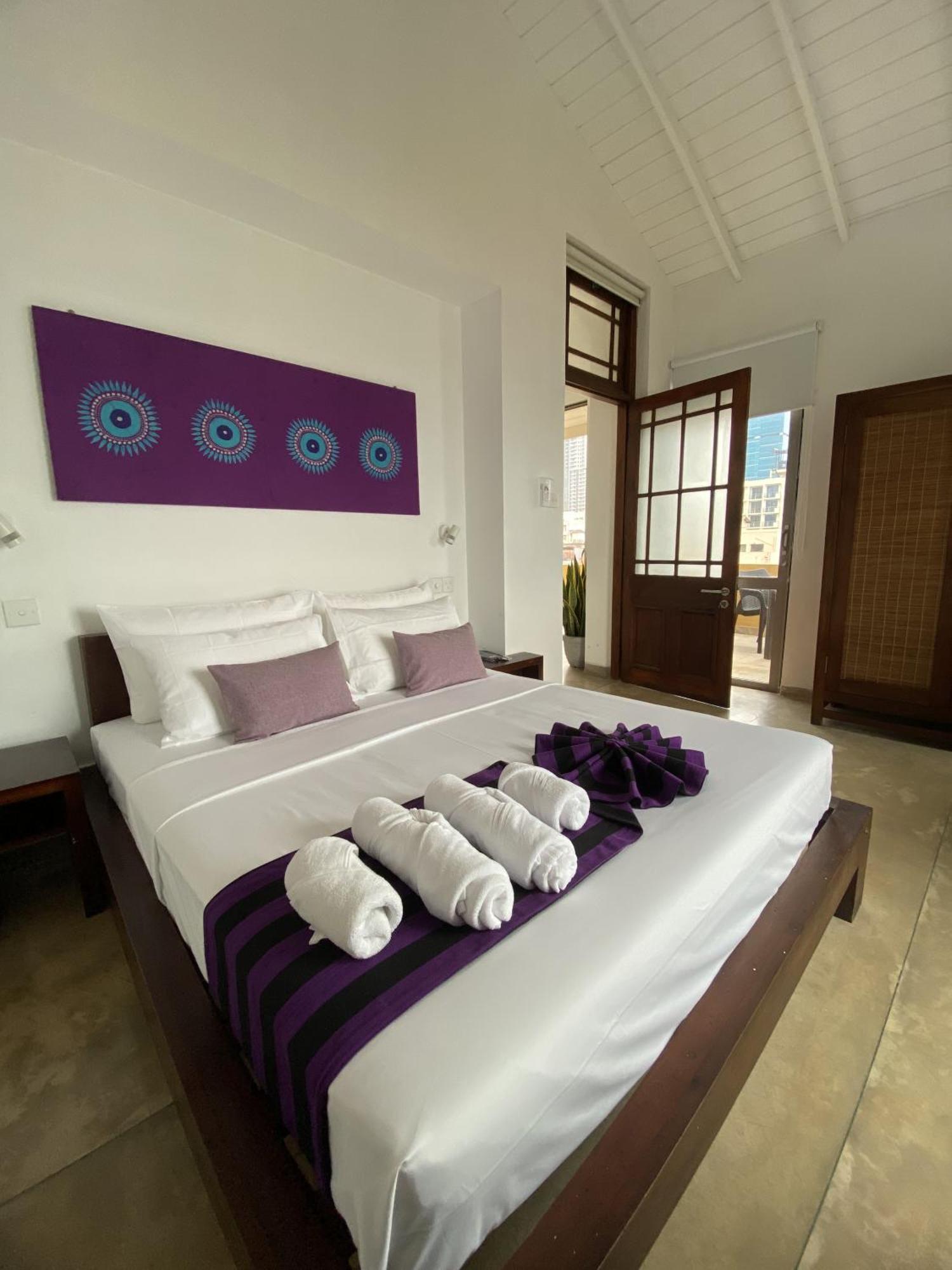 The Ocean Front By The Serendipity Collection Colombo Eksteriør bilde