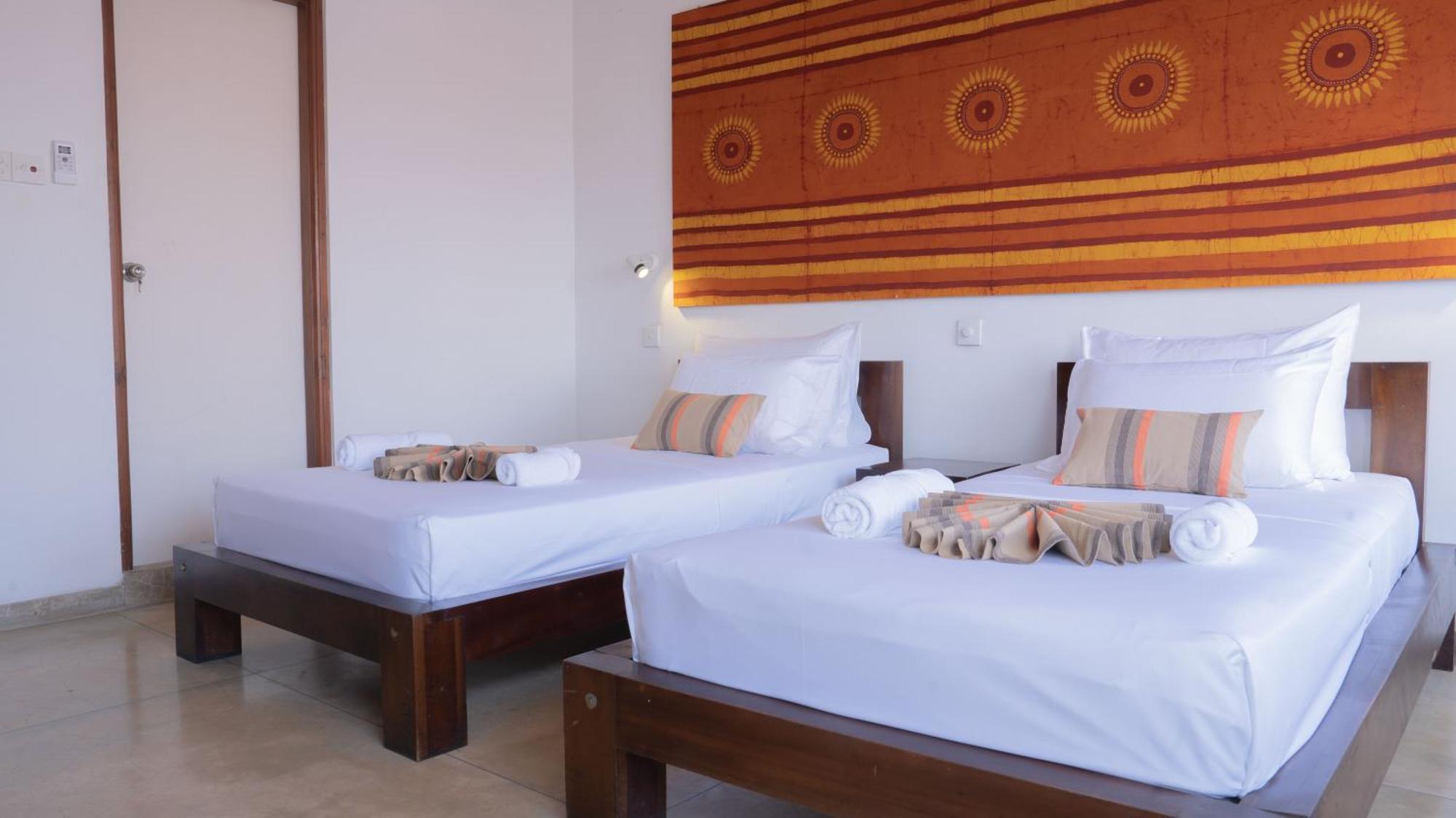The Ocean Front By The Serendipity Collection Colombo Eksteriør bilde