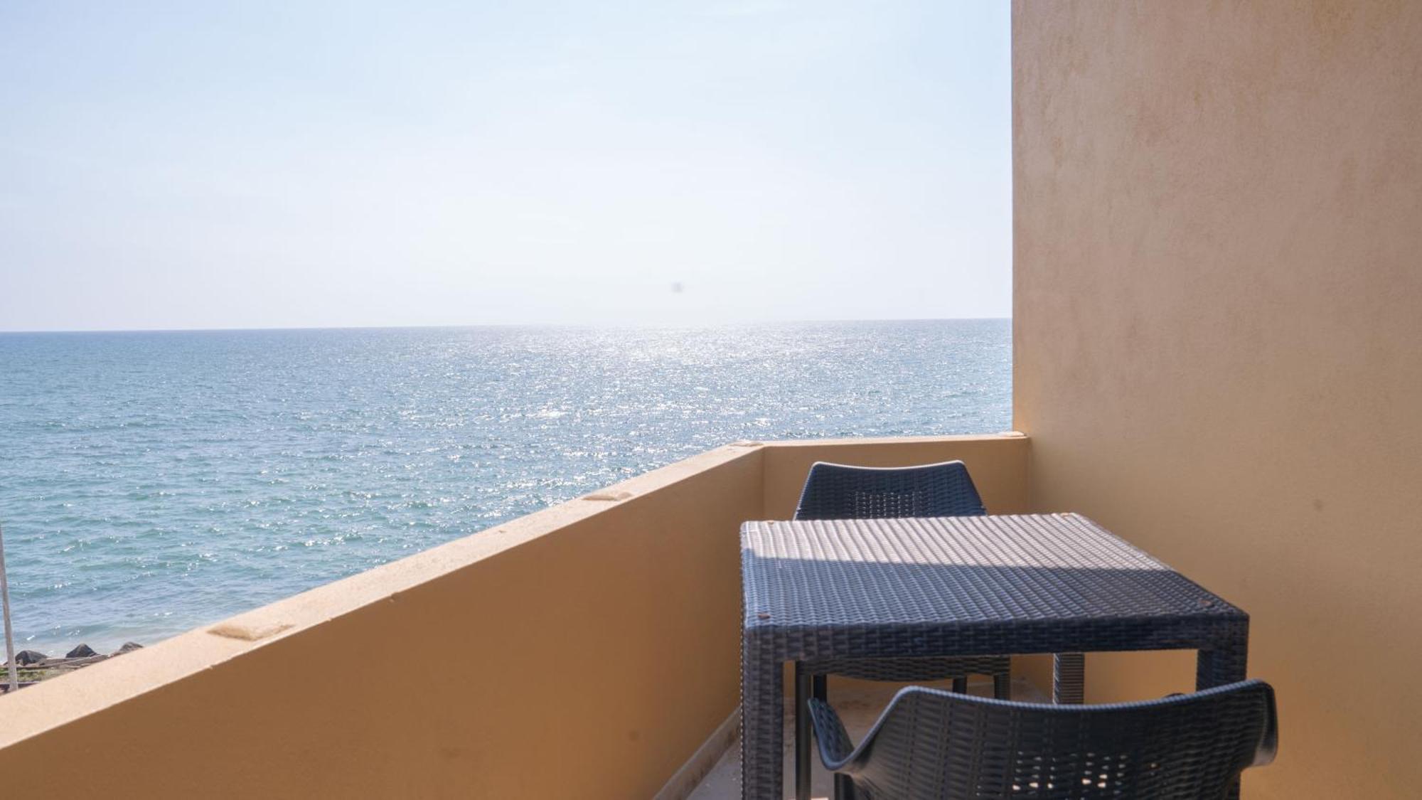 The Ocean Front By The Serendipity Collection Colombo Eksteriør bilde