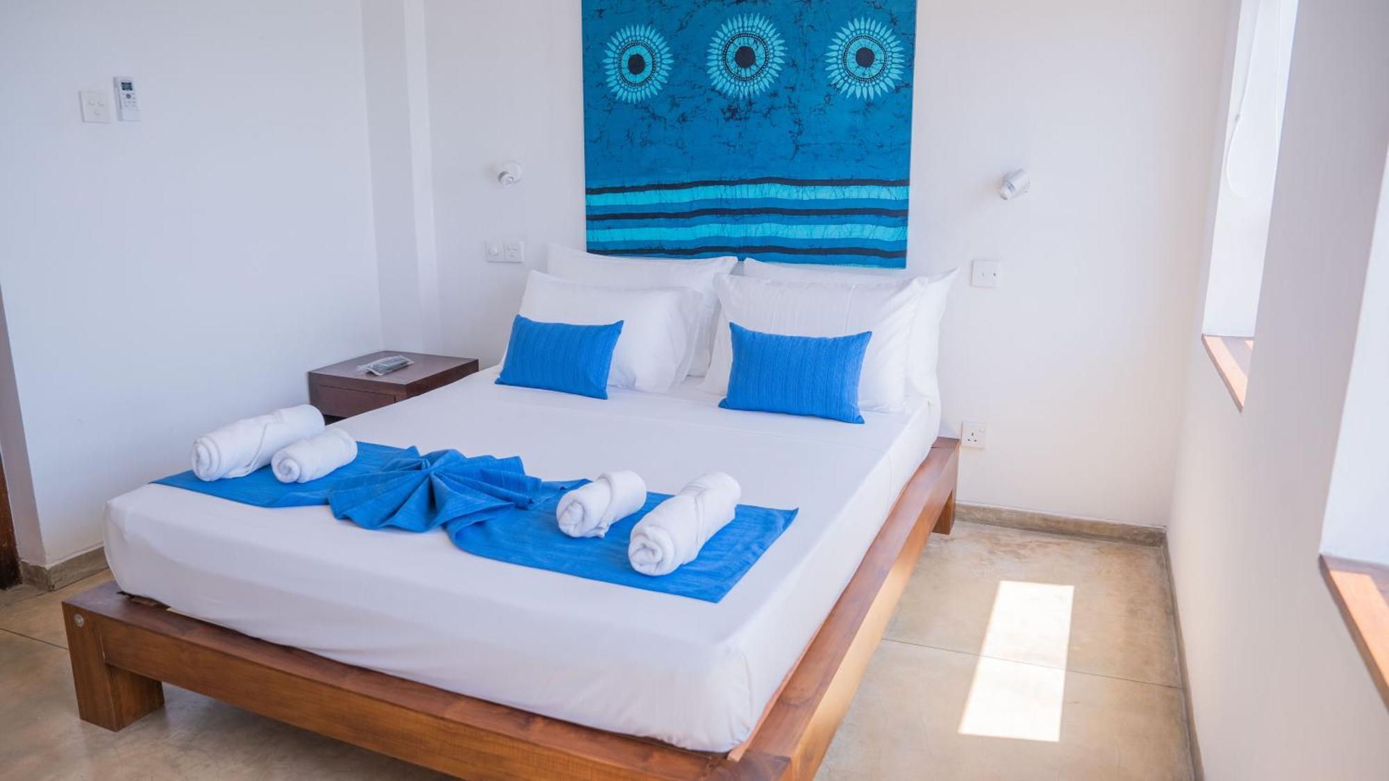 The Ocean Front By The Serendipity Collection Colombo Eksteriør bilde